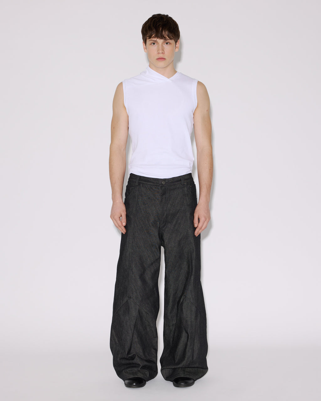 Y PLEATED JEANS BLACK